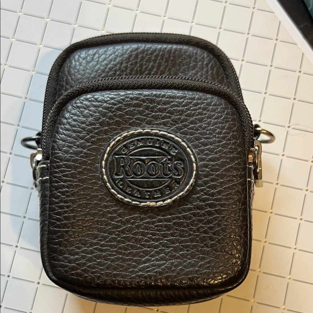 Roots Pebble Crossbody Camera Bag/ Pouch - Dark Brown